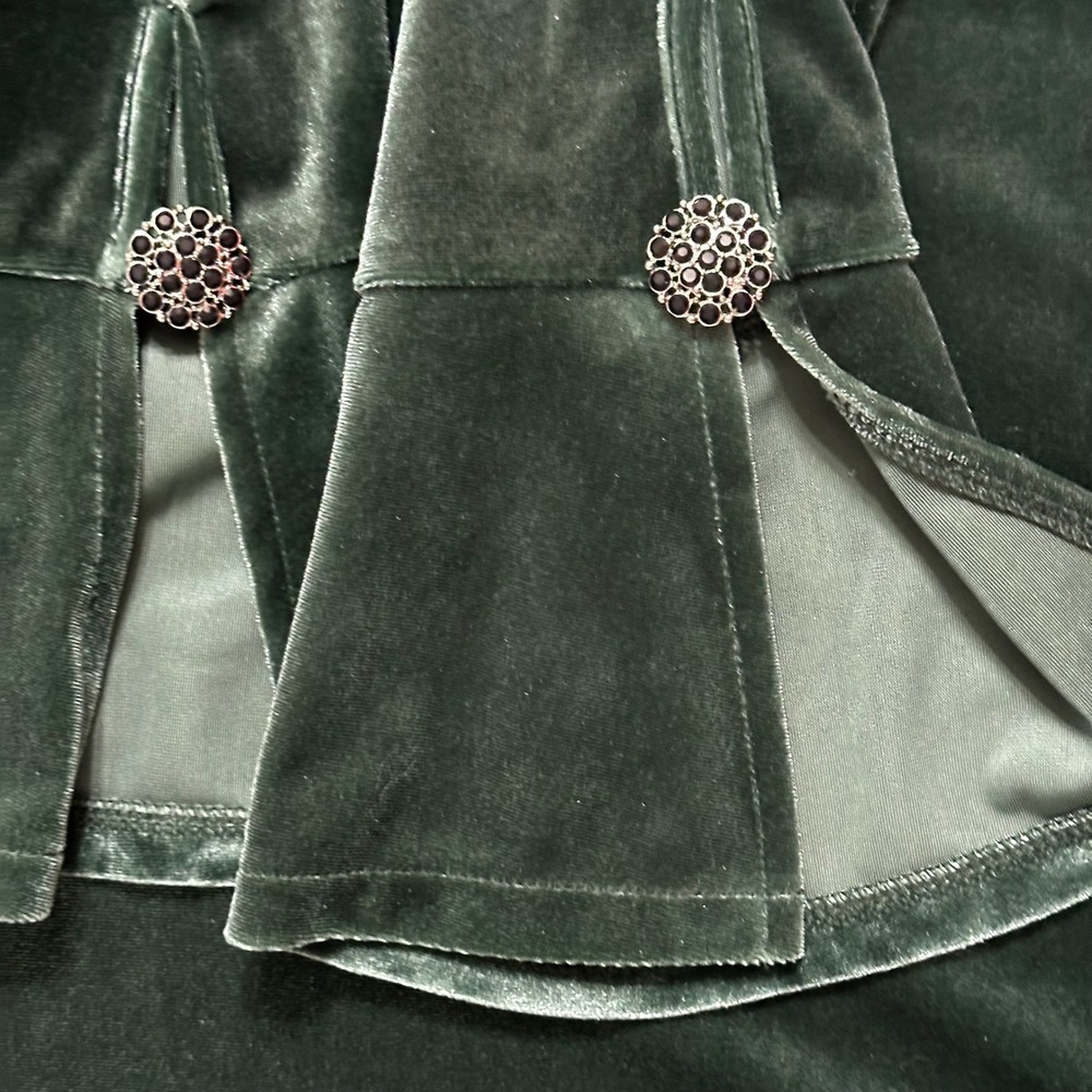 Talbots Forest Green Velour Velvet 3/4 Bell Sleeve Rhinestone Button Top Sz S‎ - Picture 4 of 6